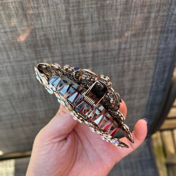 Antique Shop Treasure – Large Vintage Aurora Borealis Rhinestone Hair Clip - Picture 6 of 10